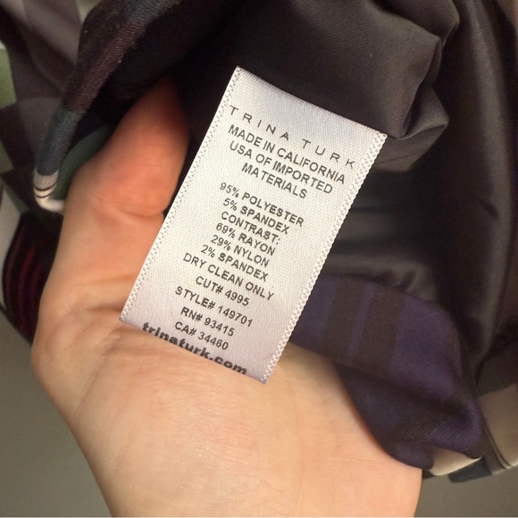 Trina Turk Geometric Top - Picture 3 of 4